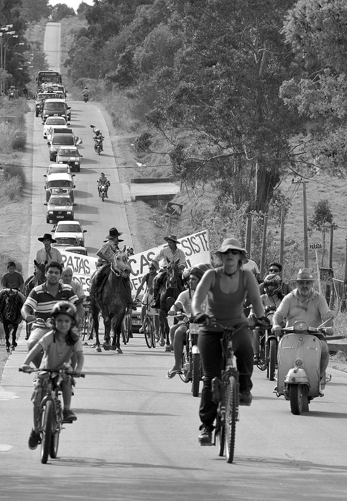 Movilización contra la minería en Pajas Blancas, ayer. Foto: Iván Franco