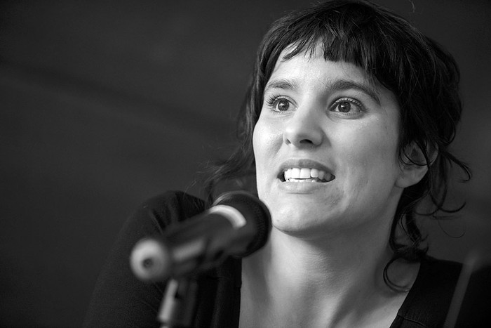 Maira Colacce durante el seminario “Pobreza y privaciones múltiples en la infancia en Uruguay”,
ayer, en el hotel NH Columbia. Foto: Santiago Mazzarovich