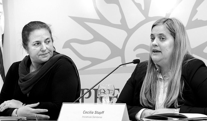 Laura Nalbarte, presidenta del Instituto Nacional de Estadística, y Cecilia Stapff, del Programa de Iniciativas Sanitarias, ayer, en la Torre Ejecutiva. Foto: Vicente-Manuel-Tort, Presidencia