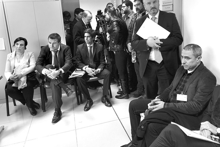 Susana Muñiz (i) y Gabriel Pereyra (d), ayer, durante la audiencia en el juzgado penal de séptimo turno. Foto: Federico Gutiérrez