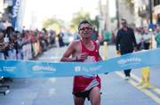 El colombiano David Cardona, ganador de la maratón de Montevideo 2018 (Archivo, abril 2018). 
