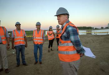 Ernesto Murro en la obra de la nueva planta de BPU Meat, ayer, en Durazno. Ernesto Murro en la obra de la nueva planta de BPU Meat, ayer, en Durazno.