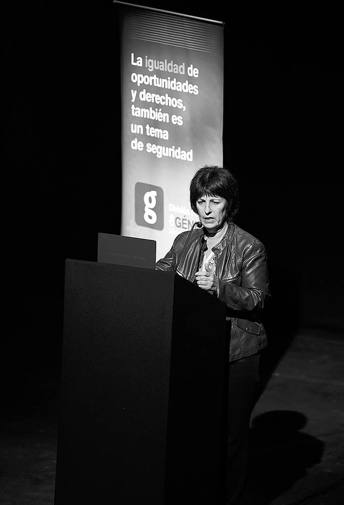 Marisa Lindner, directora de políticas de género del Ministerio del Interior, ayer, en la sala Hugo Balzo del Auditorio del SODRE. / Foto: Nicolás Celaya