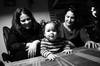 Mirta Miraballes, Gimena Erchini y la niña Arianna. / Foto: Nicolás Celaya Mirta Miraballes, Gimena Erchini y la niña Arianna. / Foto: Nicolás Celaya