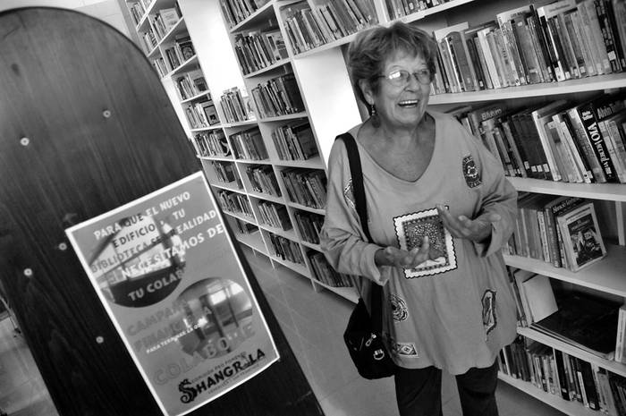 Edelweiss Zahn, el sábado, en el local de la Biblioteca Popular de Shangrilá. · Foto: Javier Calvelo