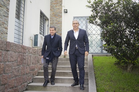 Ernesto Talvi y Robert Silva, ayer, en la sede de Ciudadanos. · Foto: Mariana Greif Ernesto Talvi y Robert Silva, ayer, en la sede de Ciudadanos. · Foto: Mariana Greif
