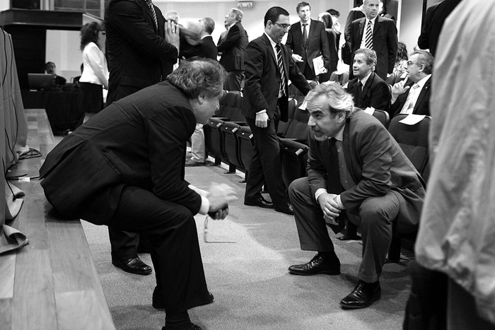 Luis Almagro y Luis Porto en la sala de conferencias de la Torre Ejecutiva. Foto: Iván Franco (archivo, noviembre de 2013)