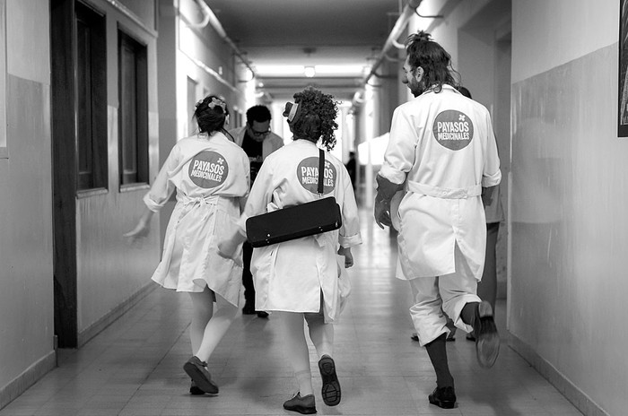 Payasos Medicinales en el Hospital de Clínicas. Foto: Martín Di Pino (archivo, agosto de 2015