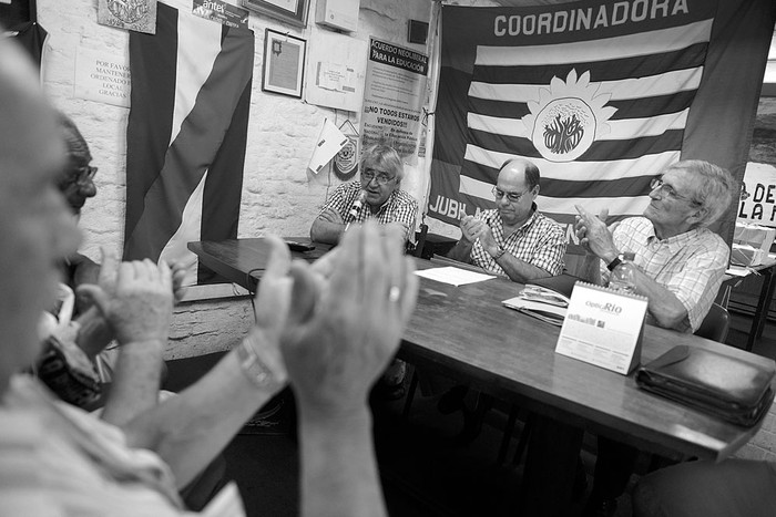 Lanzamiento de la lista 2 de jubilados para las elecciones del Banco de Previsión Social,
ayer en la sede de Cojupe. Foto: Santiago Mazzarovich