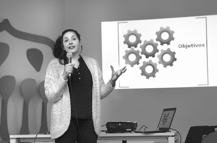 Patricia González durante un encuentro sobre políticas de género en Montevideo, ayer, en la Institución Nacional de Derechos Humanos y Defensoría del Pueblo. Foto: Andrés Cuenca
