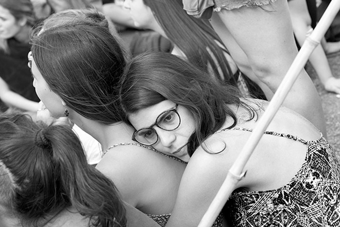 Encuentro de mujeres del Uruguay, el domingo, en la explanada de la Universidad. Foto: Adriana Cabrera