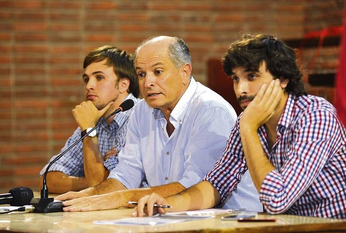 Carlos Rytstrom, Ariel Amen y Diego Ghietti, ayer, en la Convención Departamental del Partido Colorado. Foto: Federico Gutiérrez.