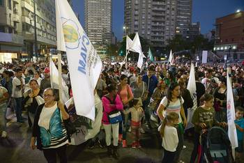 Marcha de FUCVAM, ayer, en 10 de Julio. Marcha de FUCVAM, ayer, en 10 de Julio.