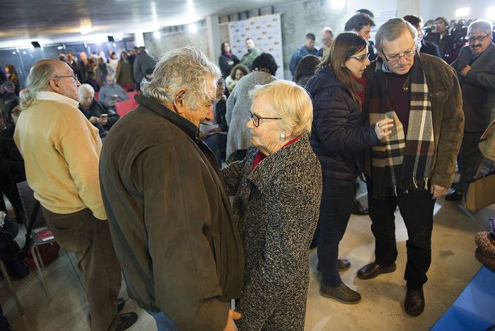 José Mujica y Belela Herrera, ayer, en La Huella de Seregni. · Foto: Andrés Cuenca