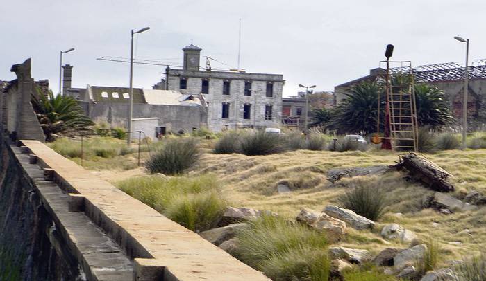 Foto principal del artículo 'Frenteamplistas de Montevideo rechazan la venta de una parte de la rambla Sur' · Foto: Iván Franco