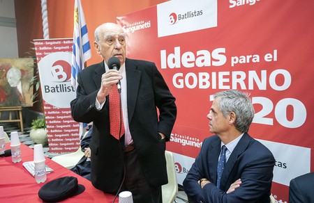 Julio Maria Sanguinetti y Horacio Bafico, durante la presentación de Ideas para el gobierno 2020 en la Casa del Partido Colorado (archivo, abril 2019). · Foto: Federico Gutiérrez Julio Maria Sanguinetti y Horacio Bafico, durante la presentación de Ideas para el gobierno 2020 en la Casa del Partido Colorado (archivo, abril 2019). · Foto: Federico Gutiérrez