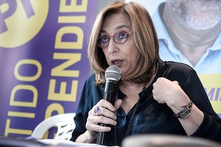 Mónica Bottero, en la sede del Partido Independiente. · Foto: Javier Calvelo, adhocFOTOS Mónica Bottero, en la sede del Partido Independiente. · Foto: Javier Calvelo, adhocFOTOS