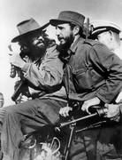 Fidel Castro y Camilo Cienfuegos, entran en La Habana tras la victoria sobre las fuerzas del dictador cubano Fulgencio Batista, el 8 de enero de 1959. Foto: AFP, Prensa Latina, s/d de autor