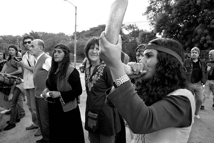 Conmemoración del Día de la Nación Charrúa y la Identidad Indígena. Foto: Victoria Rodríguez (archivo, abril de 2010)