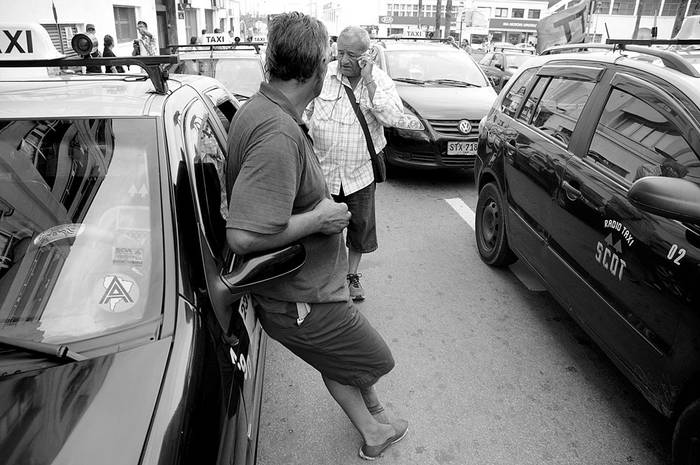 Movilización de taxistas. Foto: Pablo Nogueira (archivo, enero de 2014)