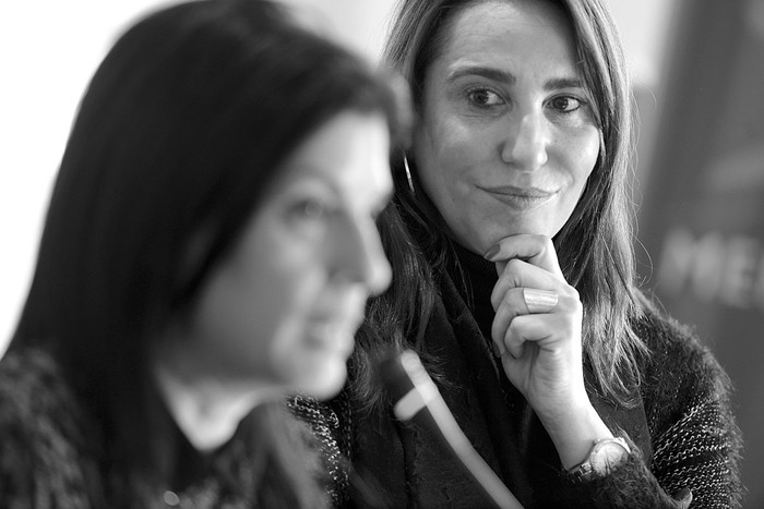 Daniela Bouret y Soledad García, el viernes, en el edificio Mercosur. Foto: Santiago Mazzarovich