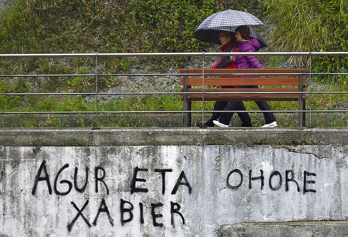 Grafiti, ayer, en la ciudad vasca de San Sebastián.
 · Foto: Ander Gillenea