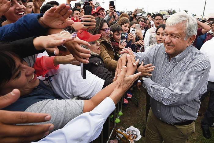 Manuel López Obrador, candidato presidencial de México, asiste a un acto de campaña en Los Reyes Acaquilpan, en el municipio de La Paz, México.
 · Foto: Alfredo Estrella