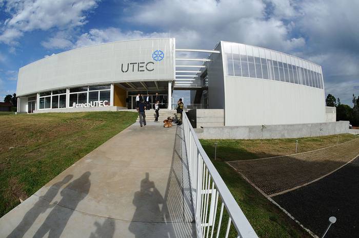 Instituto Regional Norte de la Universidad Tecnológica, ayer, en Rivera.
 · Foto: Susana Troude Lescout, Presidencia   