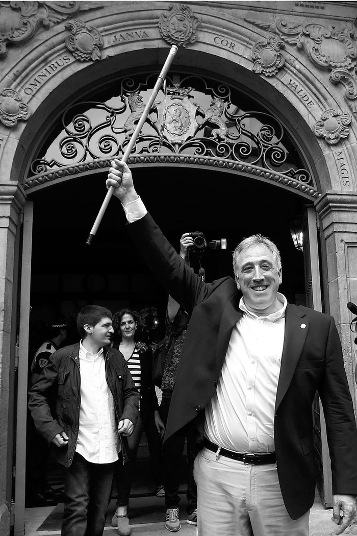 Joseba Asiron, de EH Bildu, alcalde electo de Pamplona, ayer, en el Ayuntamiento.Foto: Jesús Diges, Efe