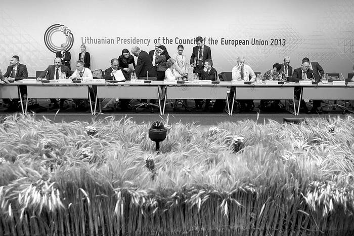 Varios ministros durante su participación en una reunión informal de ministros de Agricultura de la Unión Europea, celebrada en Vilna (Lituania) el martes 10 de setiembre. / Foto: s/d de autor, Presidencia lituana, Efe