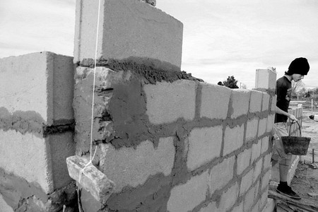 Barrio La Comuna, de Tacuarembó, donde vecinos construyeron casas en terrenos que la intendencia otorgó en comodato a familias de bajos recursos. (archivo, junio de 2010) · Foto: Victoria Rodríguez Barrio La Comuna, de Tacuarembó, donde vecinos construyeron casas en terrenos que la intendencia otorgó en comodato a familias de bajos recursos. (archivo, junio de 2010) · Foto: Victoria Rodríguez