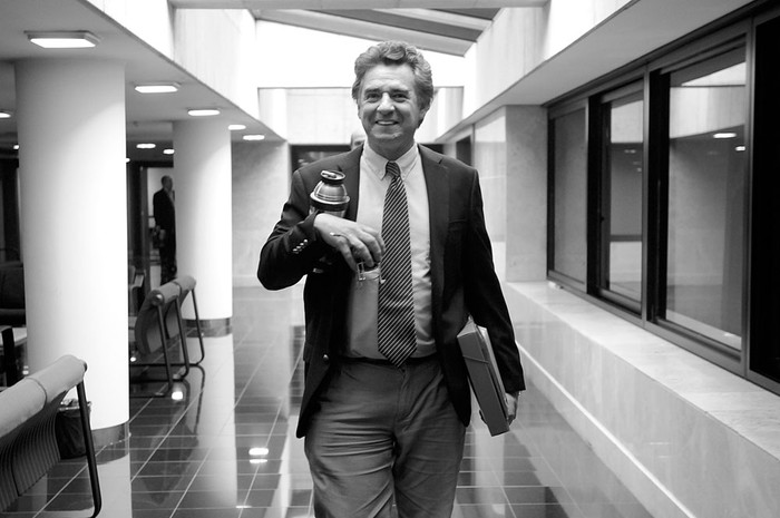 Gerardo Amarilla, diputado por el Partido Nacional, en el edificio anexo del Palacio Legislativo. Foto: Sandro Pereyra (archivo, mayo de 2015)