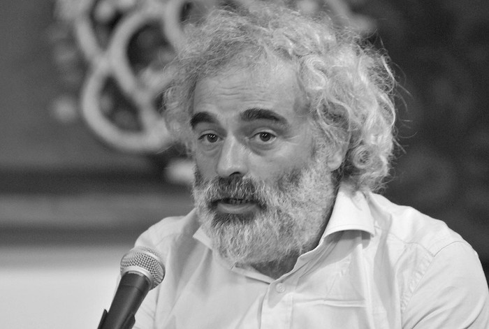 Néstor Mazzeo, de la Facultad de Ciencias de la Universidad de la República, durante un coloquio sobre el agua, ayer, en la Fundación Konrad Adenauer. Foto: Federico Gutiérrez