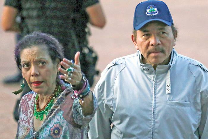La vicepresidenta nicaragüense, Rosario Murillo, y su esposo, el presidente Daniel Ortega, en el Palacio Nacional de Managua, el 12 de septiembre.
 · Foto: Inti Ocon, AFP
