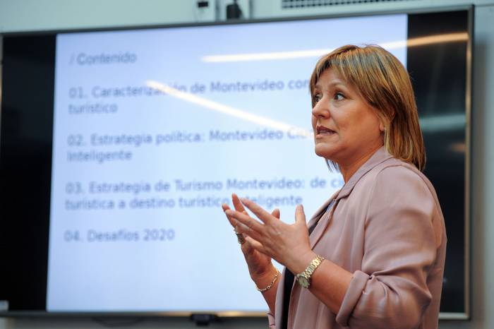 Elizabeth Villalba, durante la presentación Plan de Desarrollo Turístico Inteligente de Montevideo. · Foto: Federico Gutiérrez