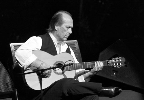 Paco de Lucía. Foto: Sáshenka Gutiérrez, Efe (archivo, octubre de 2013)