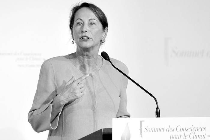 Ségolène Royal, ministra francesa de Medio Ambiente, Desarrollo Sostenible y Energía, pronuncia un discurso durante la Cumbre Conciencia el 21 de julio, en París, Francia. Foto: Jacques Brinon, Afp