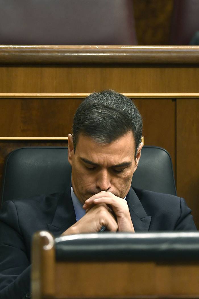 El jefe de gobierno español, Pedro Sánchez, durante una una sesión parlamentaria, ayer, en Madrid. · Foto:  Pierre-Philippe Marcou