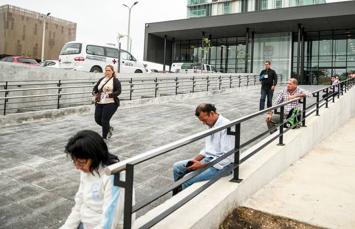 Nuevo Hospital del Banco de Seguros del Estado. · Foto: Javier Calvelo, adhocFOTOS