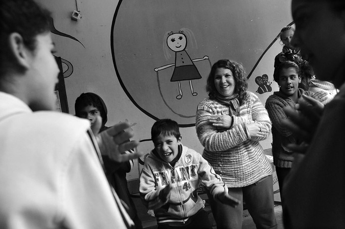 Participantes de la campaña "Un trato por el buentrato", ayer, en Paso Molino. · Foto: Pablo Nogueira