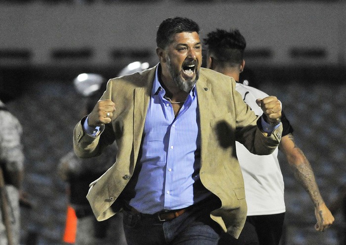 Leonardo Ramos, ayer, en el Estadio Centenario. Foto: Federico Gutiérrez