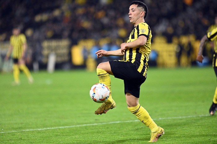 Leonardo Fernández, de Peñarol, en el estadio Campeón del Siglo (archivo, agosto e 2024). · Foto: Alessandro Maradei