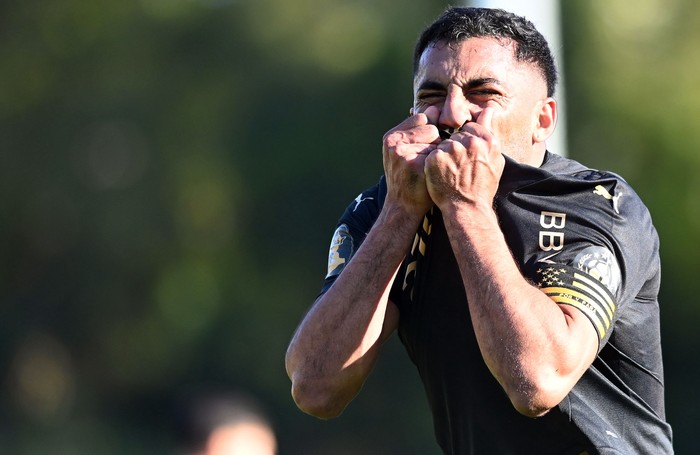 Maximiliano Olivera, de Peñarol, el 15 de junio, en el parque Federico Saroldi. · Foto: Alessandro Maradei