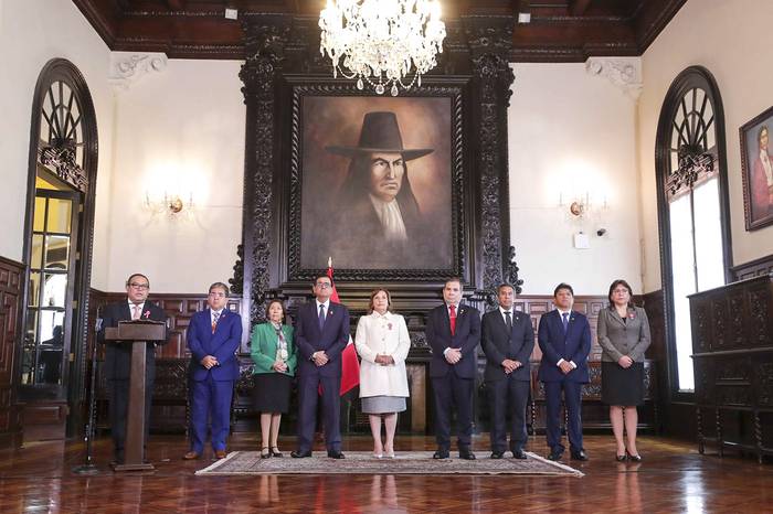 La presidenta de Perú, Dina Boluarte, durante la sesión del Consejo de Estado, en Lima. Foto: S/d de autor, presidencia del Consejo de Ministros, EFE.