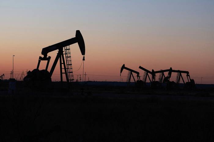 Pozos petrolíferos en Midland, Texas, el 11 de marzo de 2022. · Foto: Joe Raedle, AFP
