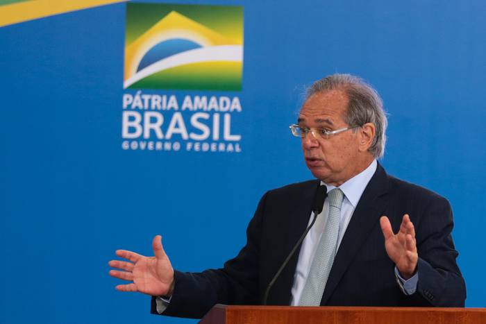 Paulo Guedes, ministro de economía, durante el lanzamiento del programa Crédito Caixa Tem, el 27 de setiembre, en Brasilia. · Foto: José Cruz, Agência Brasil