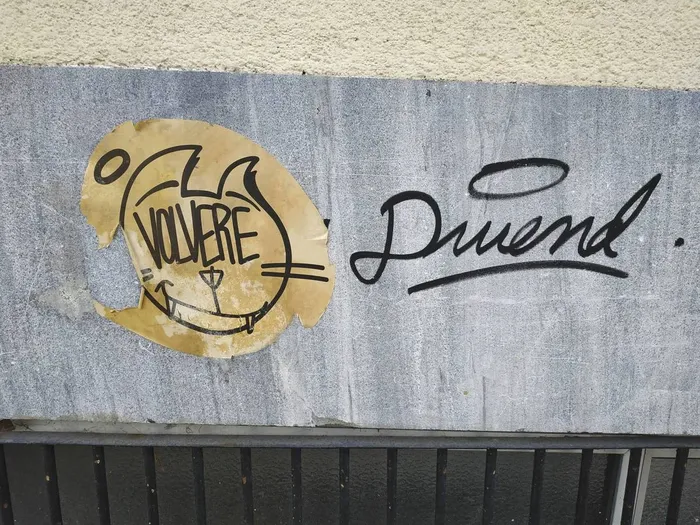 Foto principal del artículo 'Colegas y amigos de Plef le rinden homenaje con un recital en la Ciudad Vieja: “Aunque el caso se haya archivado, seguimos pidiendo justicia”' · Foto: Pablo Vignali