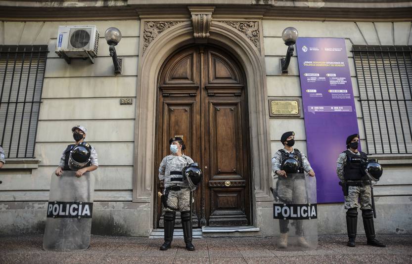 policia RS108211_20220225 NR 016