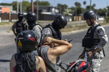 Foto principal del artículo 'La policía que mató al adolescente de 14 años en Colón fue condenada a ocho años de prisión' · Foto: Ernesto Ryan