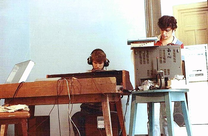 Ricardo Sapelli y Jorge Melide, haciendo pruebas. Foto: cortesía Mario Melide.